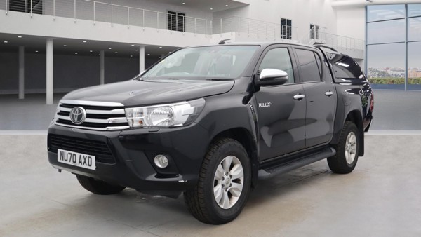 TOYOTA Hilux